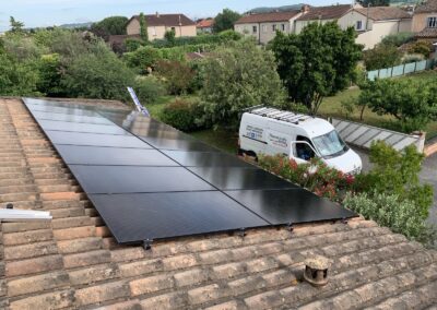 Pose d’un kit photovoltaïque SUNPOWER à Albi – Installation panneaux solaires dans le Tarn, artisan RGE