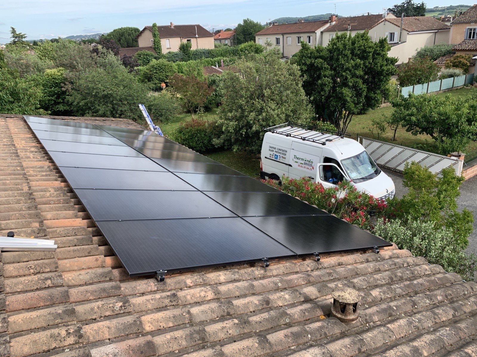 Installateur panneaux solaires SUNPOWER à Albi - Réalisation de projet photovoltaïque dans le Tarn - Thermonéo Solaire, votre installateur photovoltaïque local à Albi / Le Séquestre