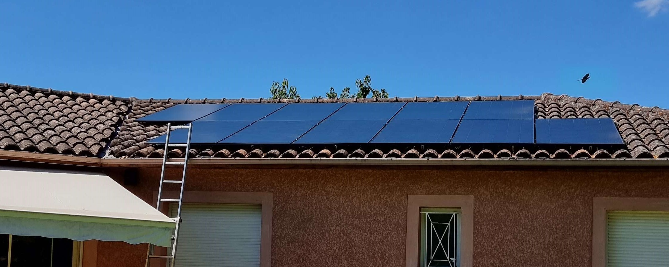 Installation photovoltaïque 9kWc à Albi, pose panneaux solaires dans le Tarn - Thermonéo Solaire, installateur photovoltaïque certifié RGE, étude panneaux solaires sur mesure