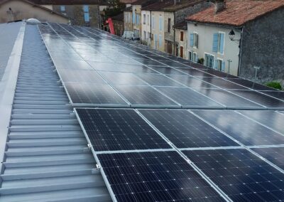 Pose panneaux photovoltaïques Gers – Bâtiment communal SAINT CLAR (32)